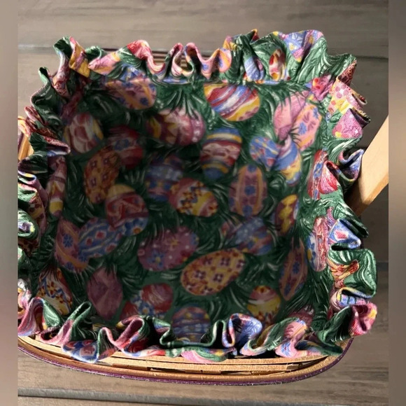 Longaberger 1998 Small Stained Easter Basket,  Easter Egg Liner, & Protector - Picture 3 of 9